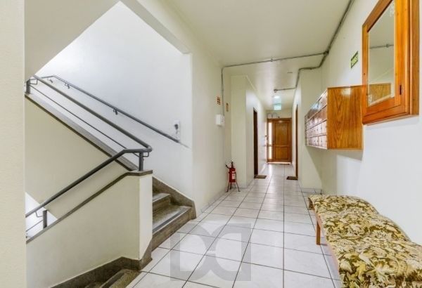 Apartamento no Partenon térreo de 2 dormitórios e 2 pátios DESOCUPADO — foto 26