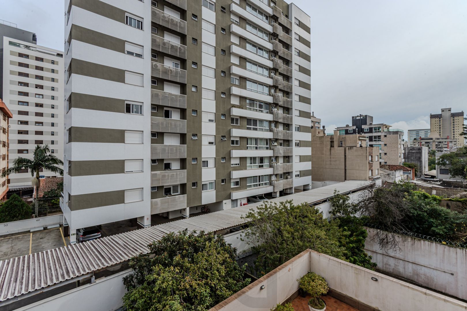 Apartamento no bairro Menino Deus de 4 dormitórios e vaga — foto 14