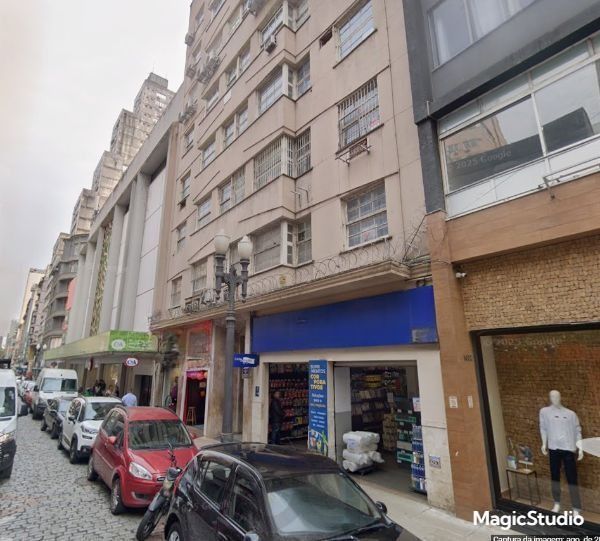 Sala comercial ou apartamento no Centro DESOCUPADA — foto 10