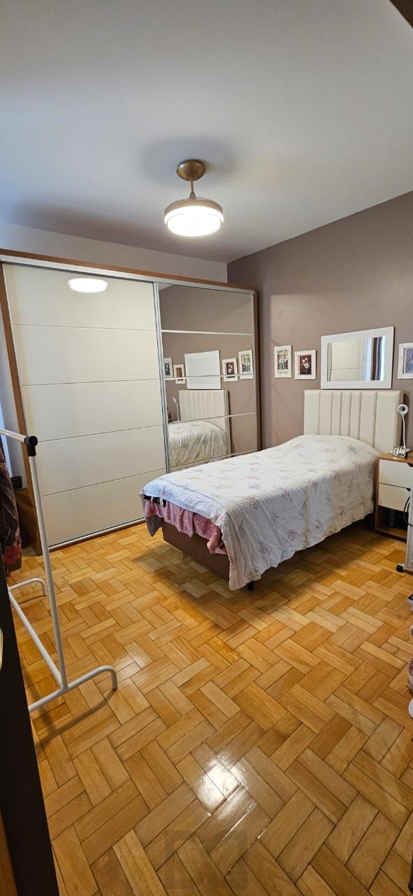 Apartamento no Centro de 1 dormitório semi mobiliado e REFORMADO — foto 12