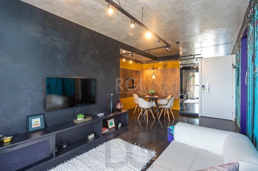 Apartamento para Venda - 70.07m², 2 dormitórios, sendo 1 suites, 2 vagas - Jardim Botânico — foto 1