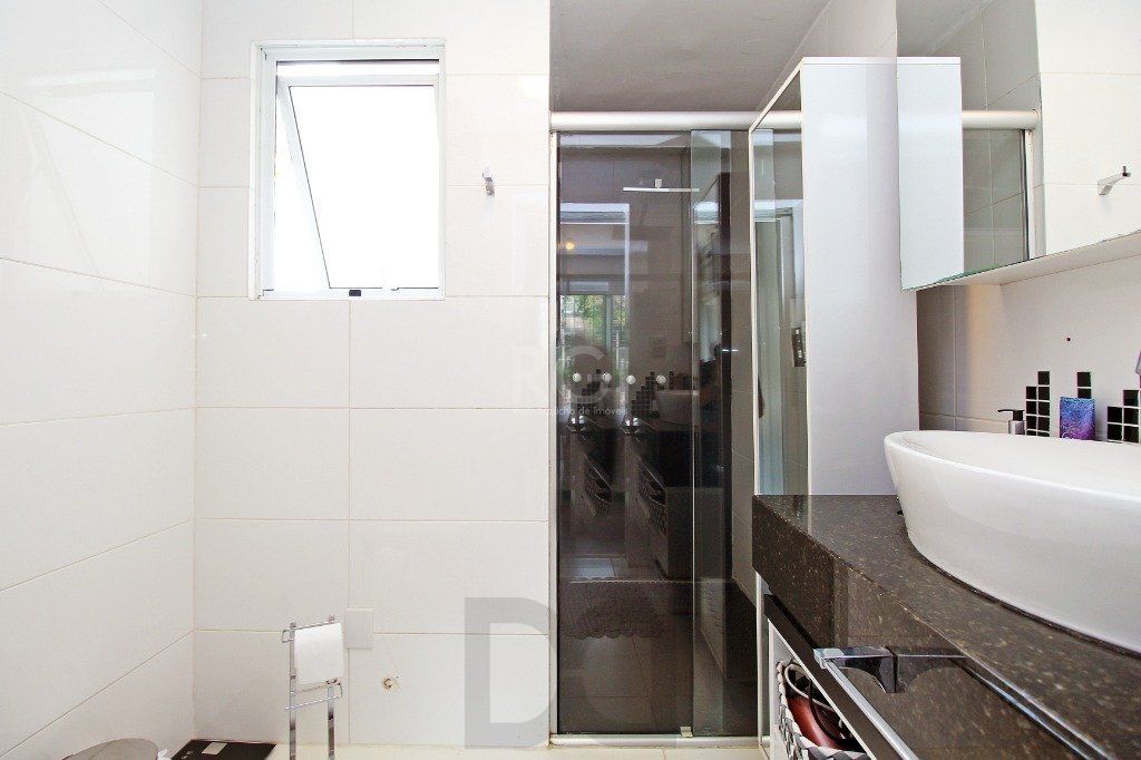 Apartamento de 3 dormitórios e vaga no bairro Petrópolis — foto 13
