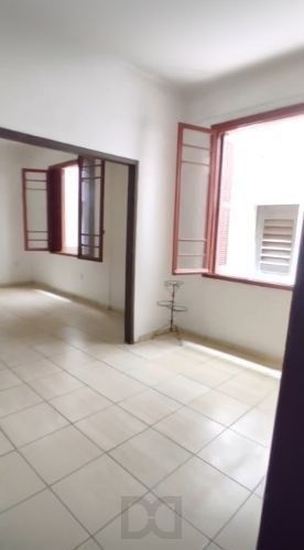 Apartamento no Centro de 3 dormitórios e dependência DESOCUPADO — foto 27