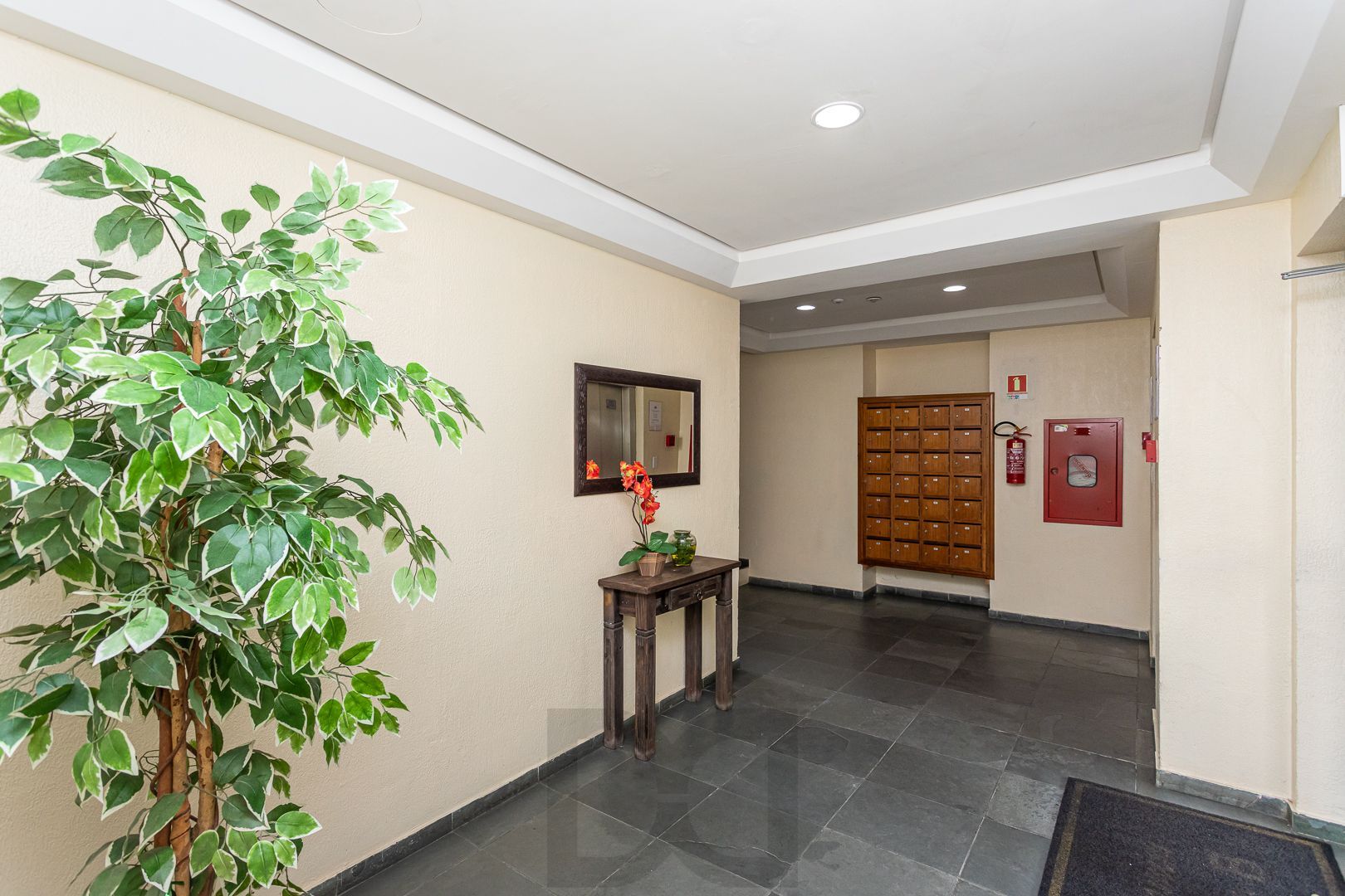Apartamento diferenciado no bairro Nonoai de 3 dormitórios 2 vagas e infra — foto 56