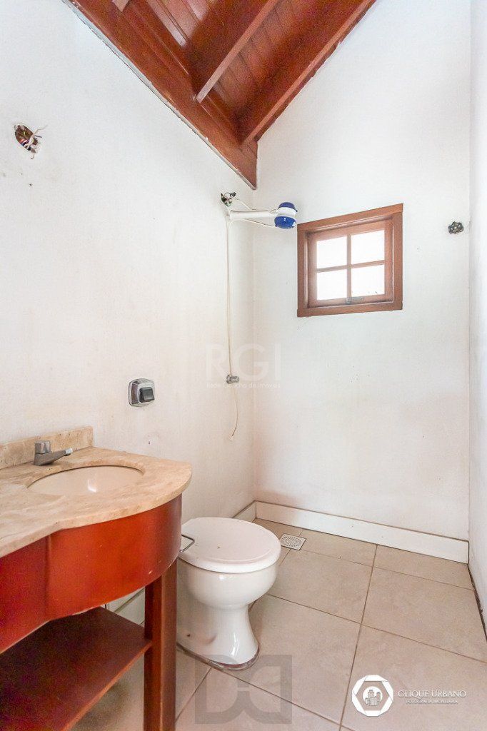 Casa para Venda - 330m², 4 dormitórios, sendo 3 suites, 2 vagas - Petrópolis — foto 48