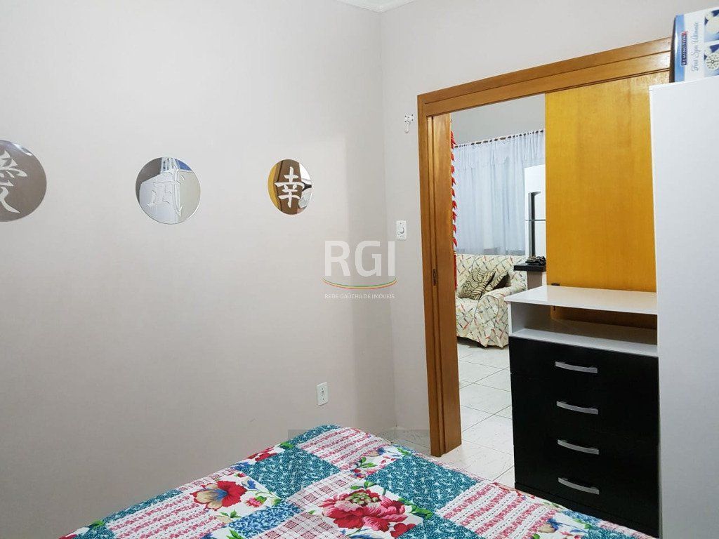 Casa de 3 dormitórios, vagas e pátio - Passo da Areia — foto 12