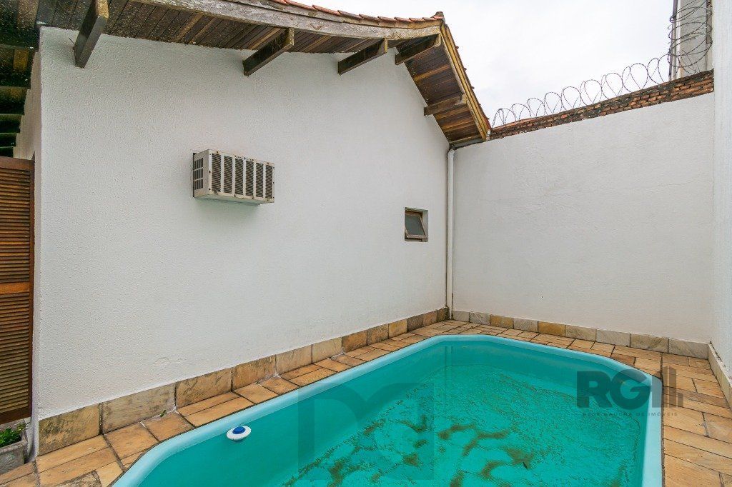 Casa no Jardim Itu com 6 dormitórios e 2 vagas e piscina — foto 73