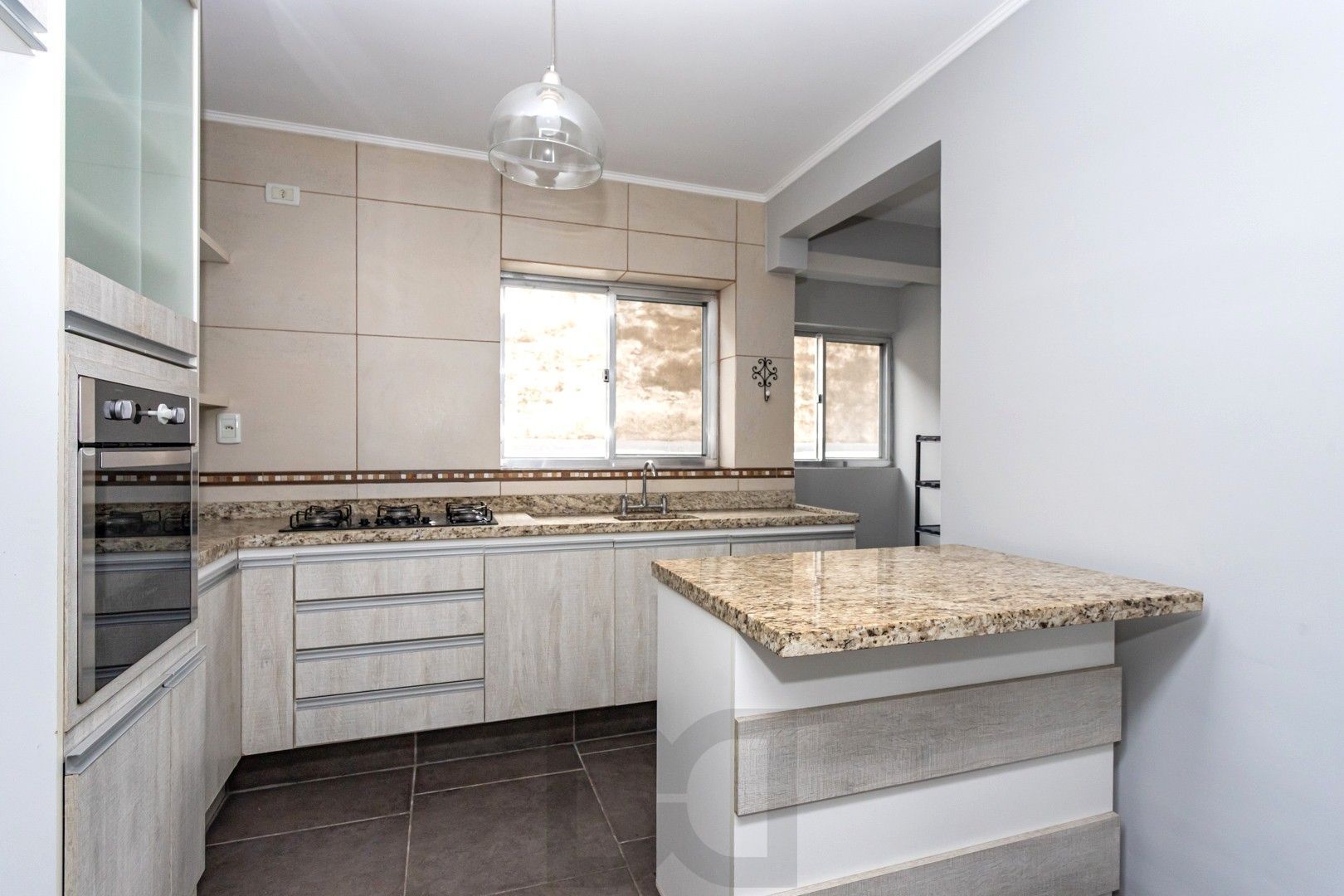 Apartamento no Bom Fim de 2 dormitórios DESOCUPADO — foto 19