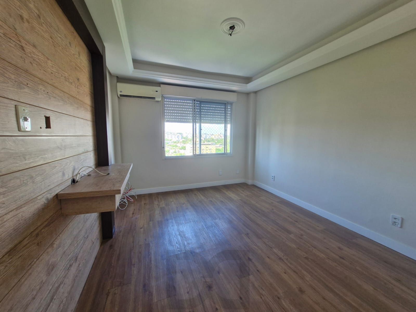 Apartamento no bairro Cristal de 2 dormitórios e vaga DESOCUPADO — foto 5