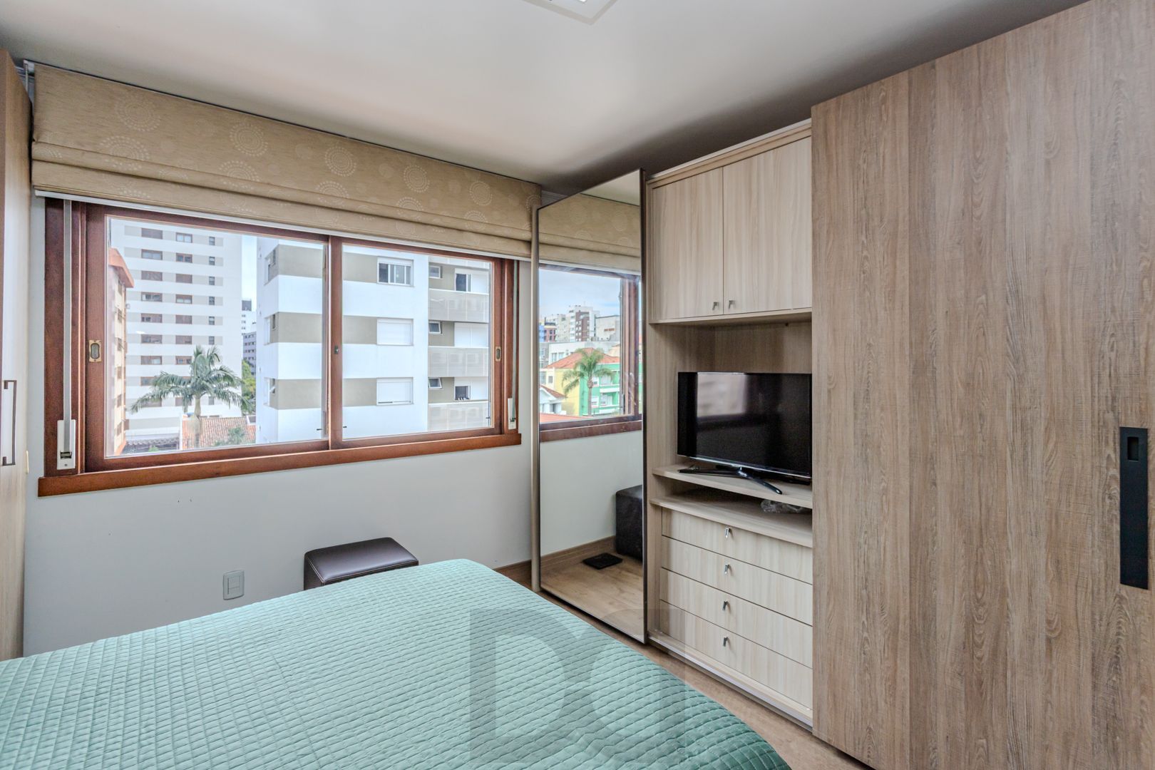 Apartamento no bairro Menino Deus de 4 dormitórios e vaga — foto 12