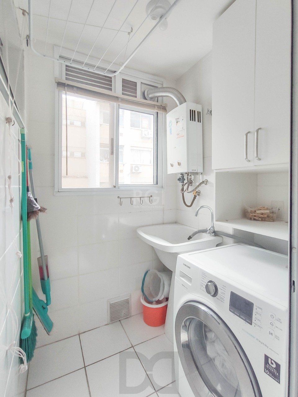 Apartamento no bairro Cristal - 3 dormitórios — foto 13