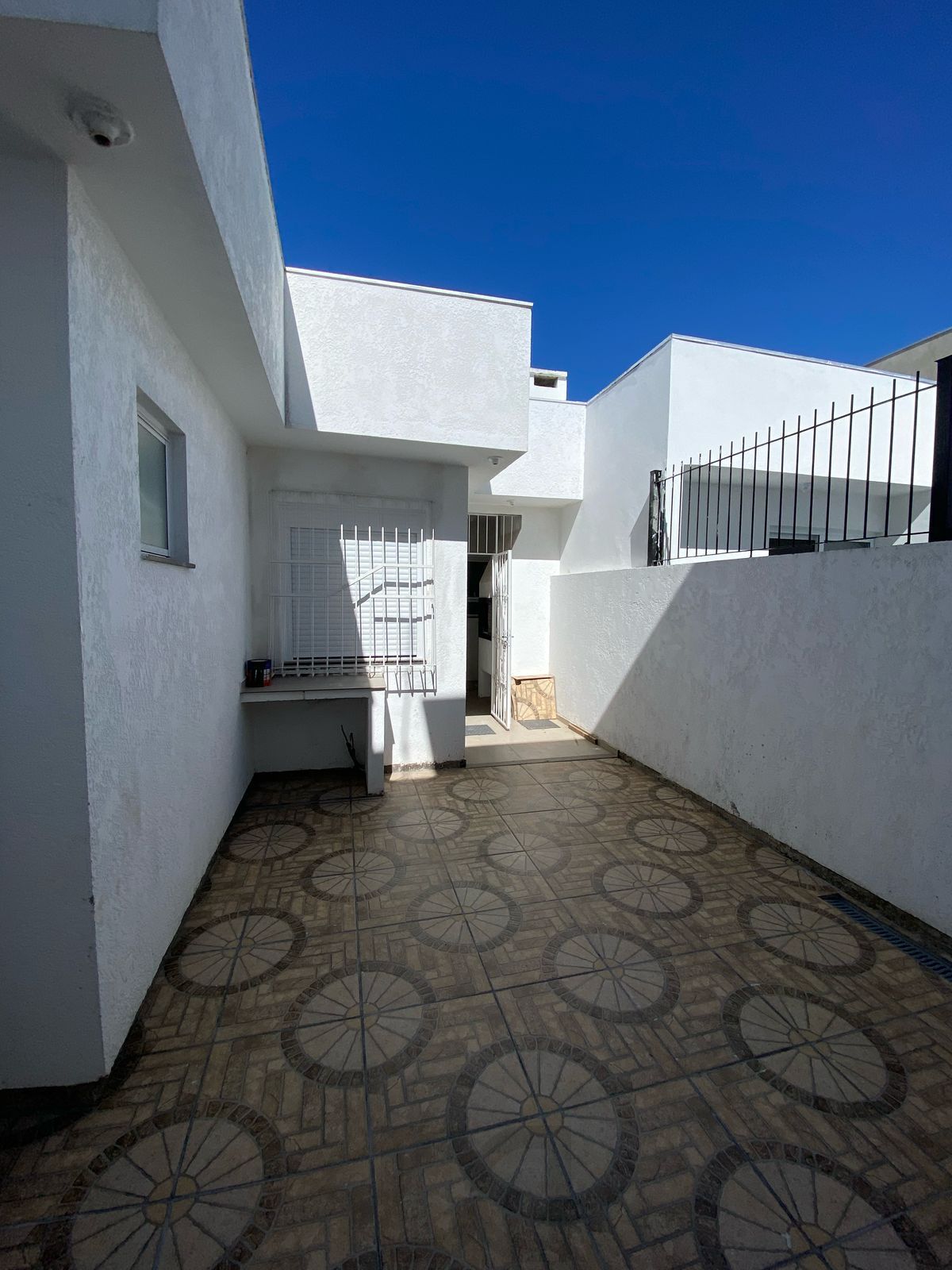 Linda Casa térrea de 2 Dormitórios sendo um suite Localizada no Ipanema Residence Park — foto 18