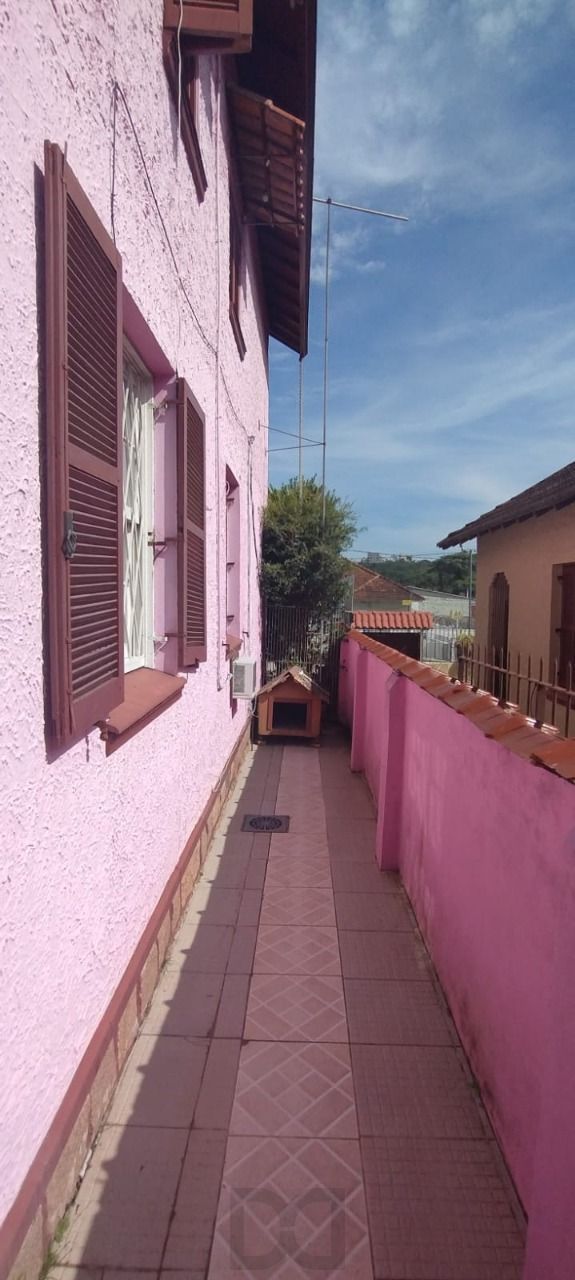 Casa no bairro Santa Tereza - Vila dos Comerciários - 5 dormitórios — foto 6
