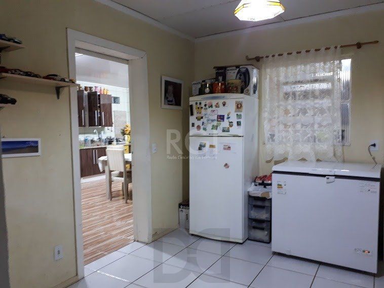 Casa com 4 dormitórios no bairro Vila Nova — foto 42