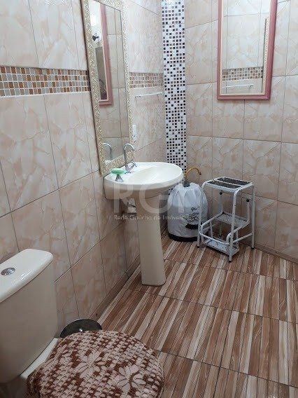 Casa com 4 dormitórios no bairro Vila Nova — foto 62