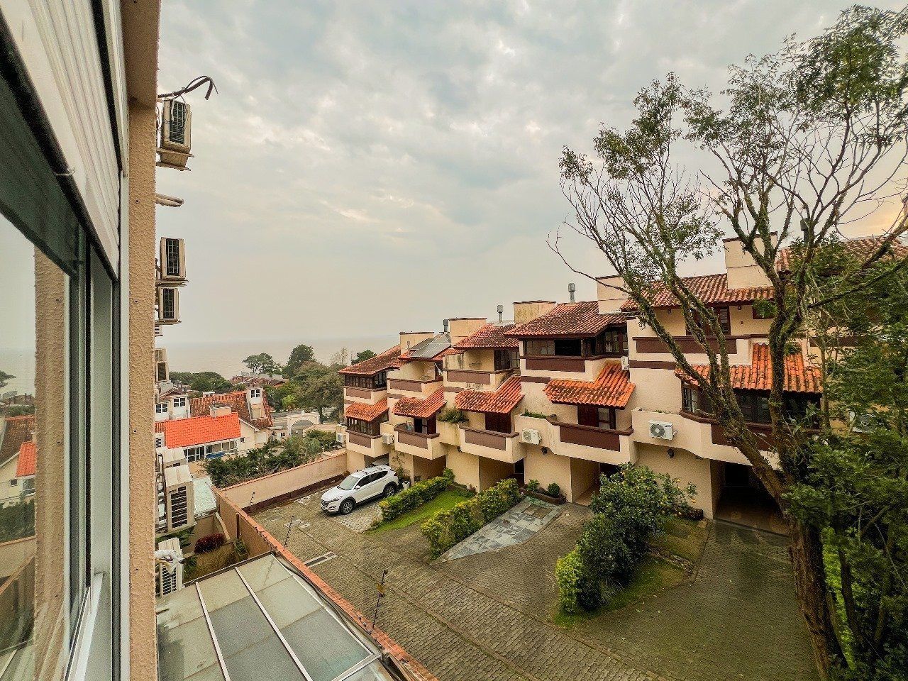 Casa em Condomínio no bairro Pedra Redonda - 5 dormitórios — foto 35