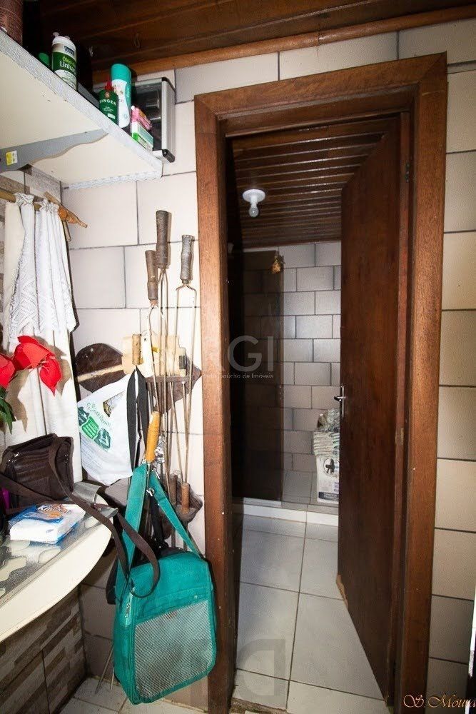Casa no Bairro Tristeza - 3 dormitórios — foto 6