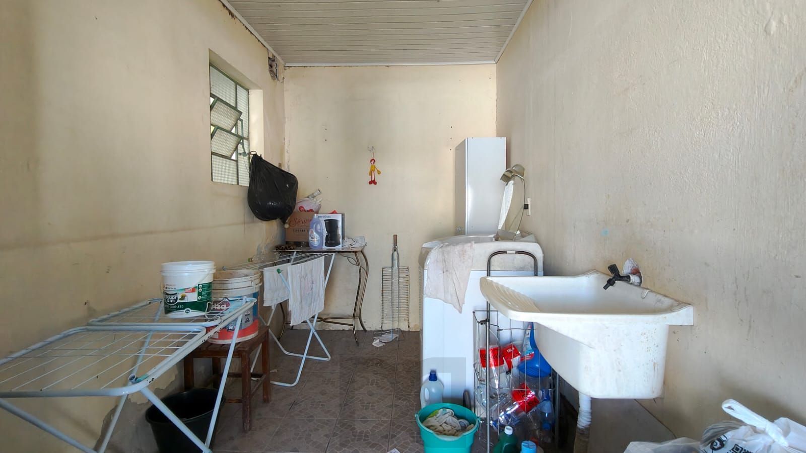 Casa com Terreno Grande com ótima Localização — foto 20