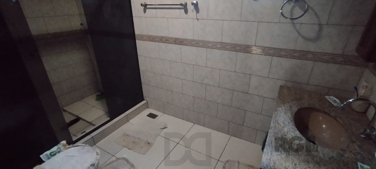 Casa no bairro Restinga - 3 dormitórios — foto 13