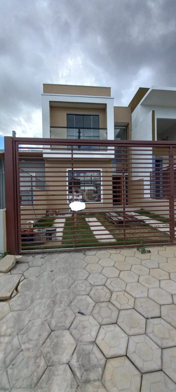 Sobrado no bairro Aberta dos Morros - 3 dormitórios — foto 1