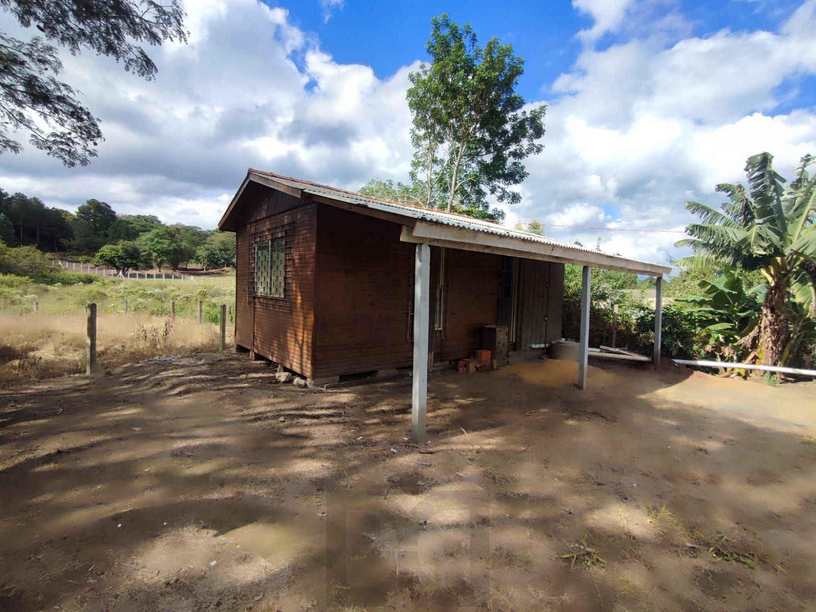 Terreno no bairro Lageado com 2 casas de 1 dormitório — foto 4