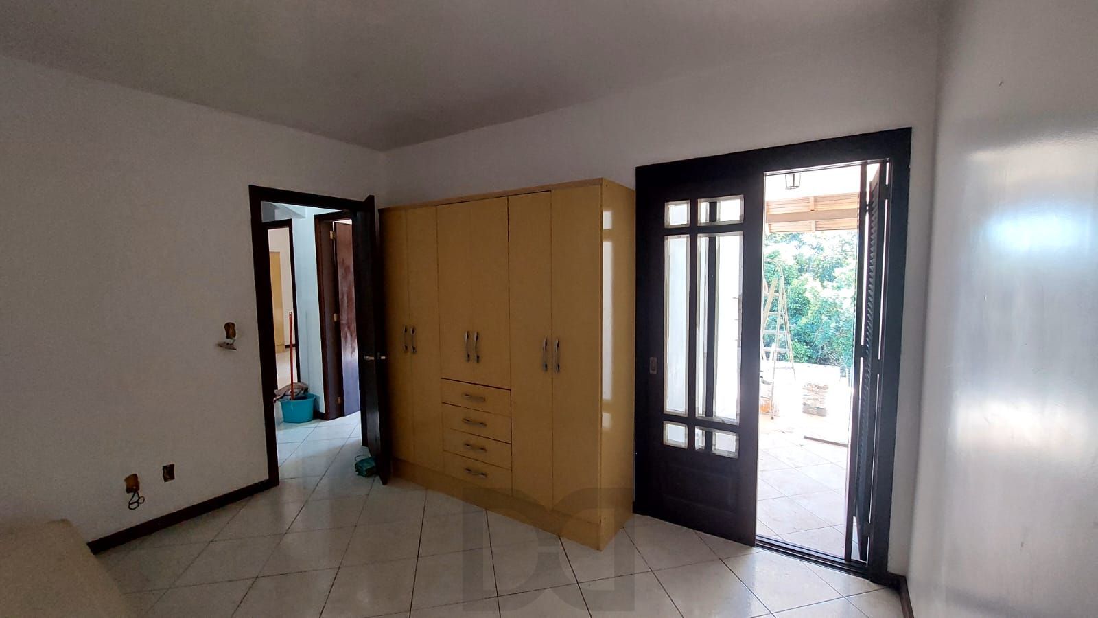 Casa no bairro Vila Nova - 4 dormitórios, Sendo 1 Suíte — foto 20