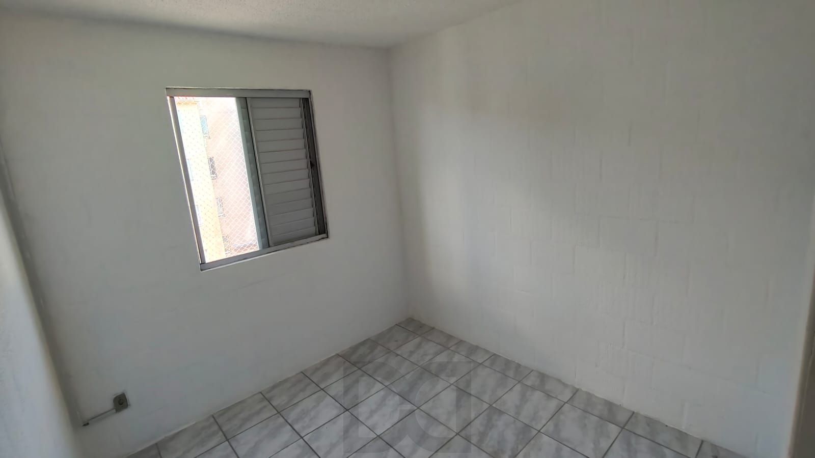 Apartamento no Bairro Lomba do Pinheiro - 2 Dormitórios — foto 7