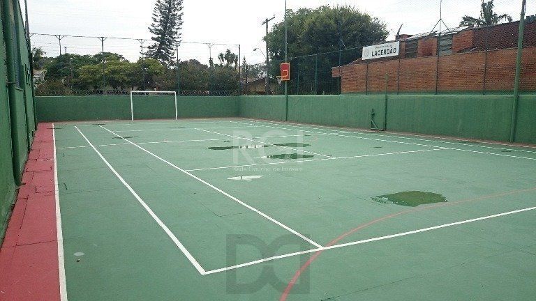 Casa com 4 dormitórios no Bairro Guarujá — foto 15