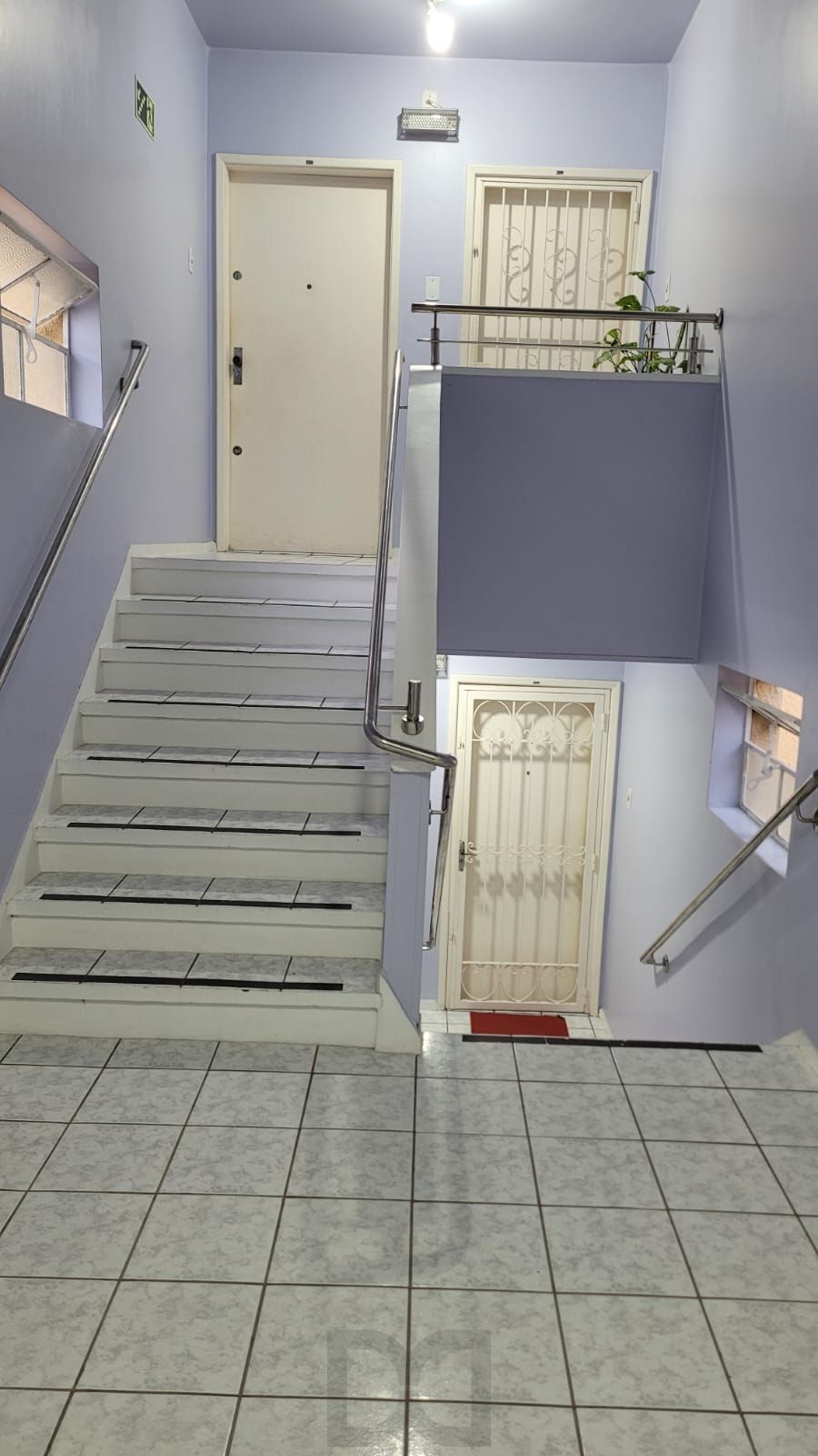 Apartamento no bairro Cristal 1 dormitório — foto 2