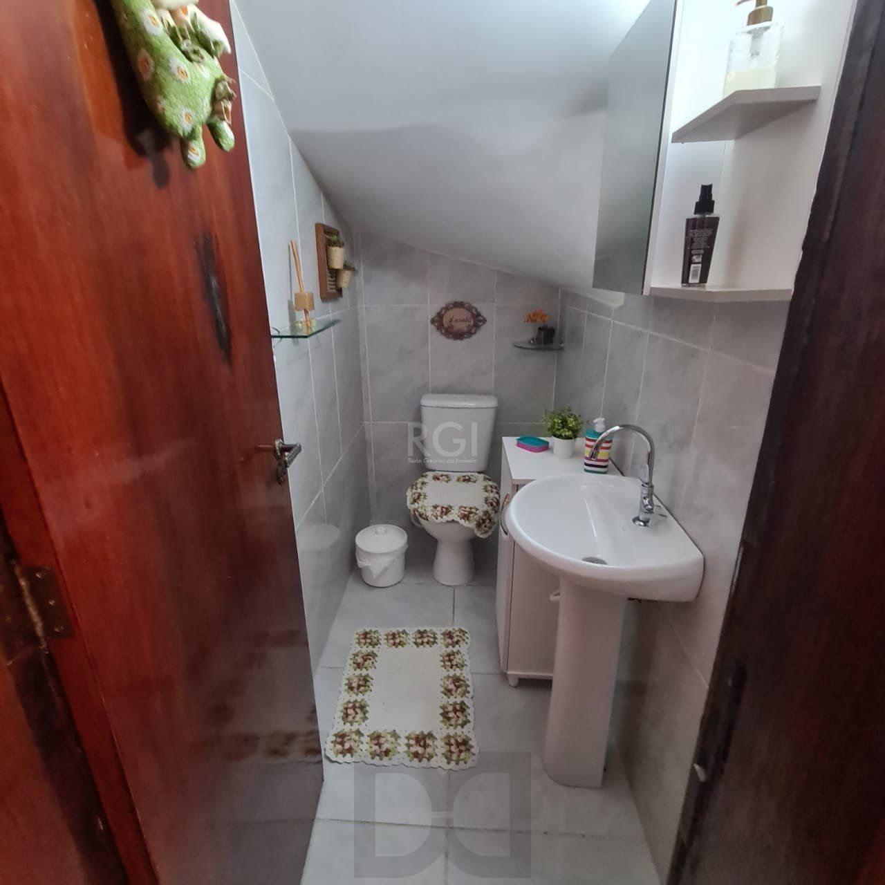 Casa no bairro Hípica - 4 dormitórios — foto 25