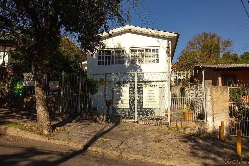 Casa no Bairro Tristeza - 3 dormitórios — foto 1