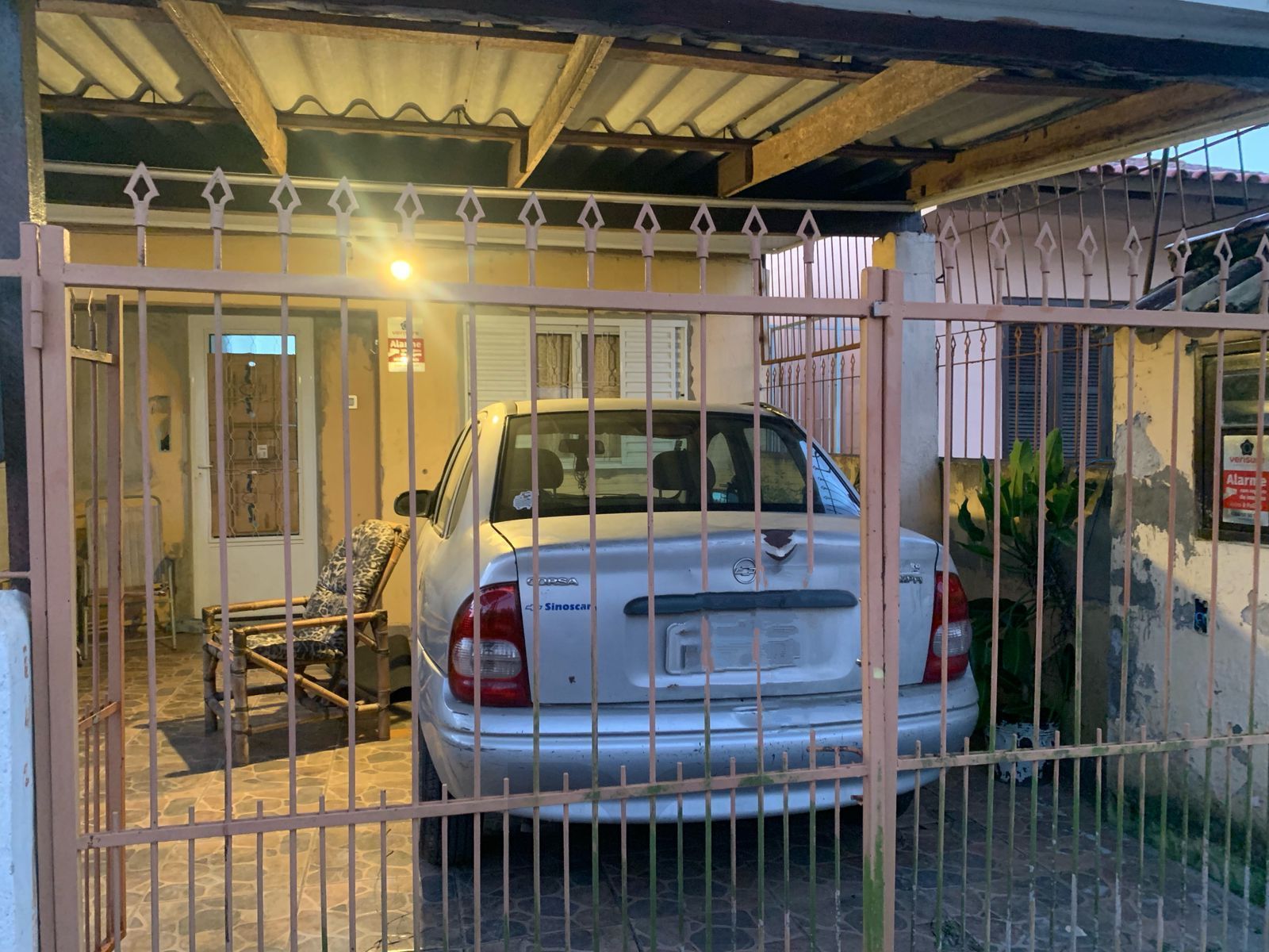 Casa na Hípica- 2 dormitórios — foto 1