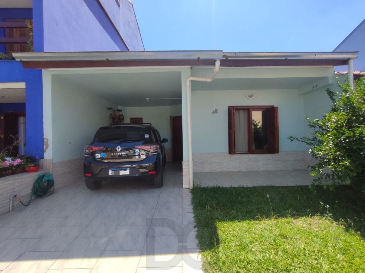 Casa em condomínio no bairro Guarujá — foto 1