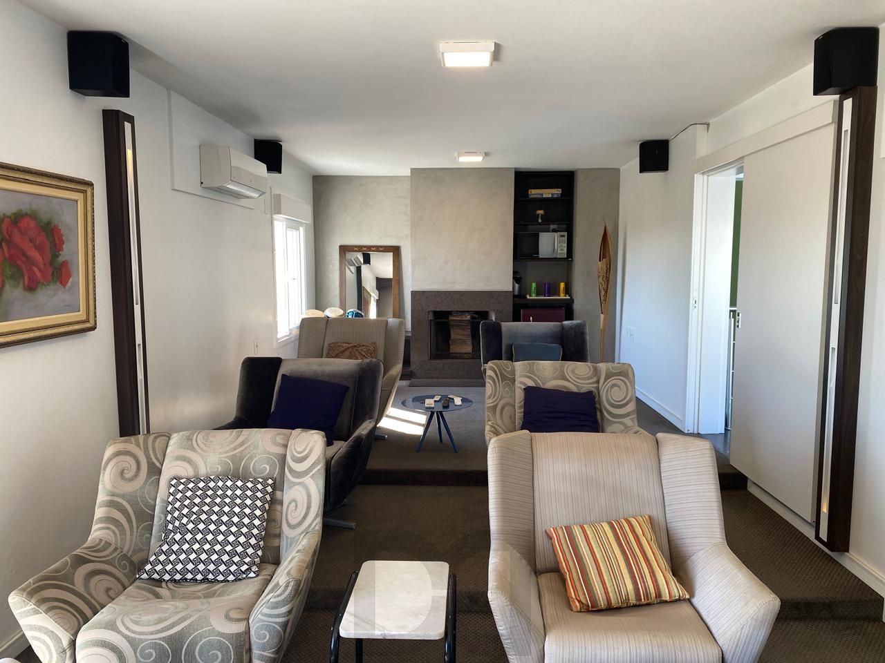 Casa em Ipanema com 4 Dormitórios sendo 3 Suíte — foto 8