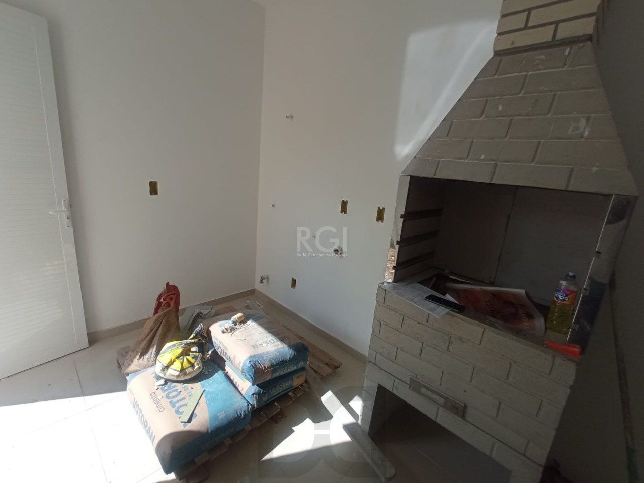 Casa no bairro Aberta dos Morros - 3 dormitórios — foto 7
