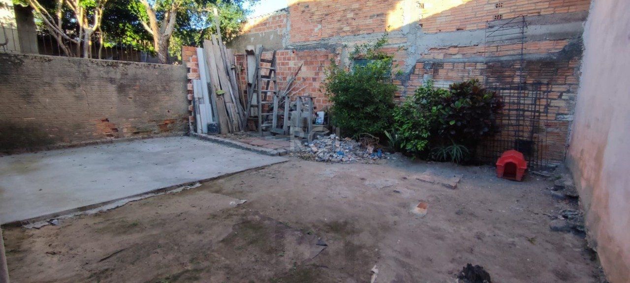 Casa no bairro Restinga - 2 dormitórios — foto 18