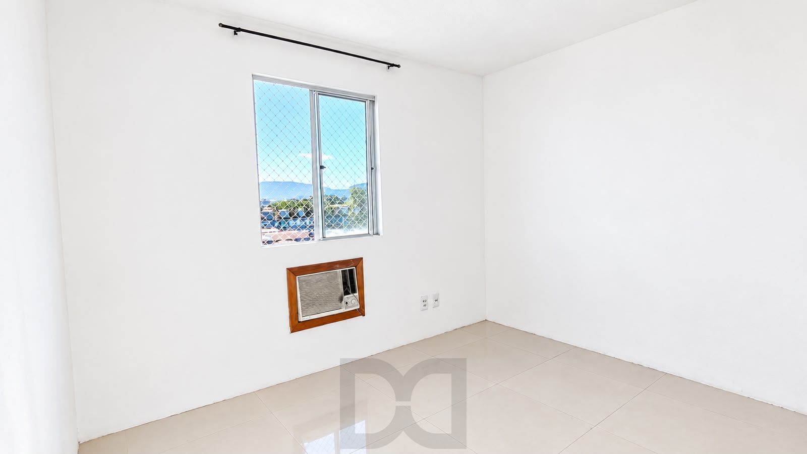 Apartamento no bairro Restinga - 2 dormitórios — foto 4