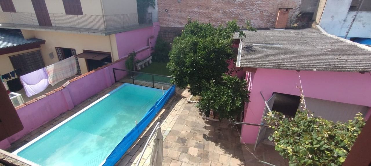 Casa no bairro Santa Tereza - Vila dos Comerciários - 5 dormitórios — foto 17