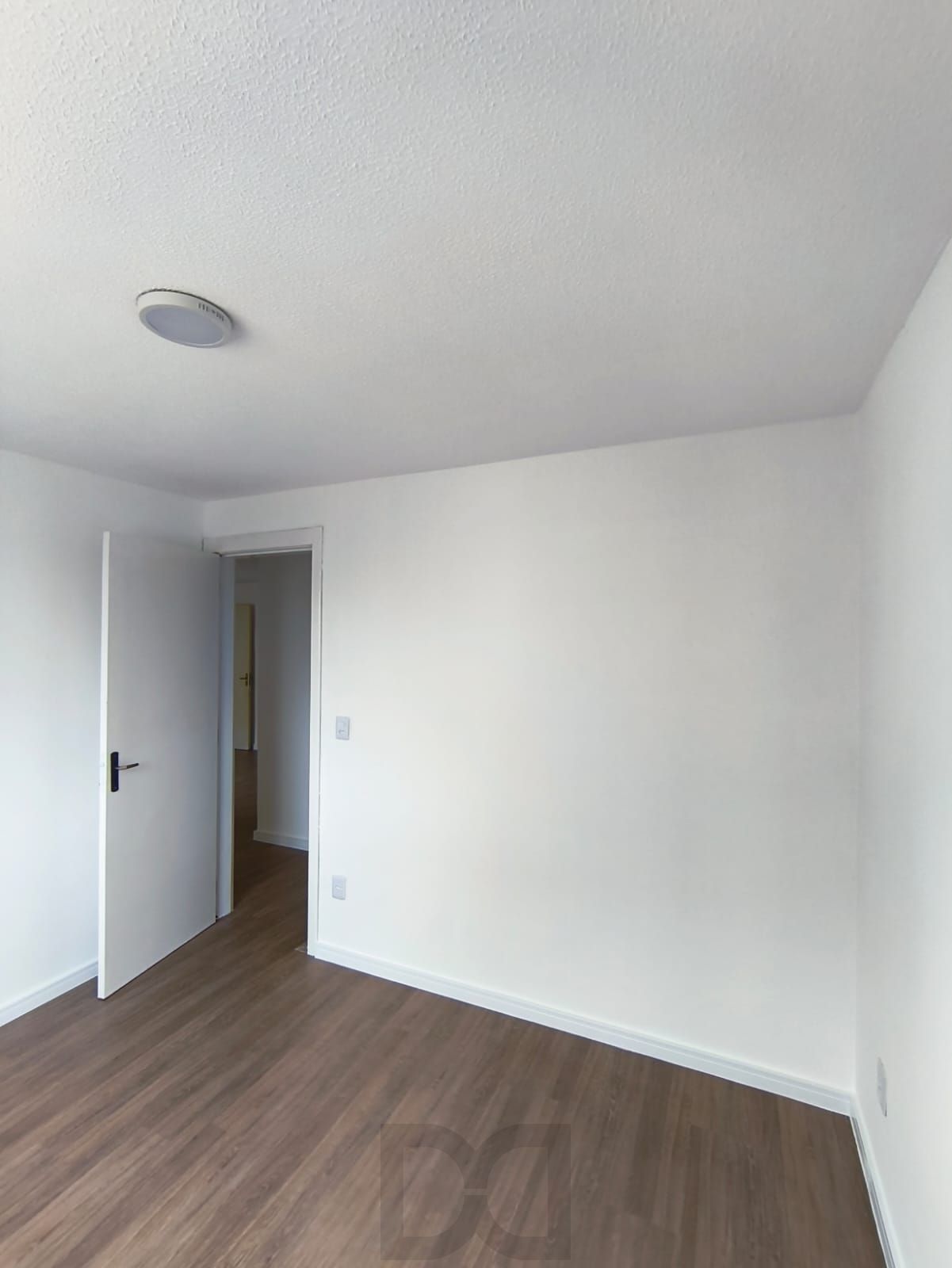 Impecável Apartamento de 2 Dormitórios no Bairro Vila Nova — foto 11