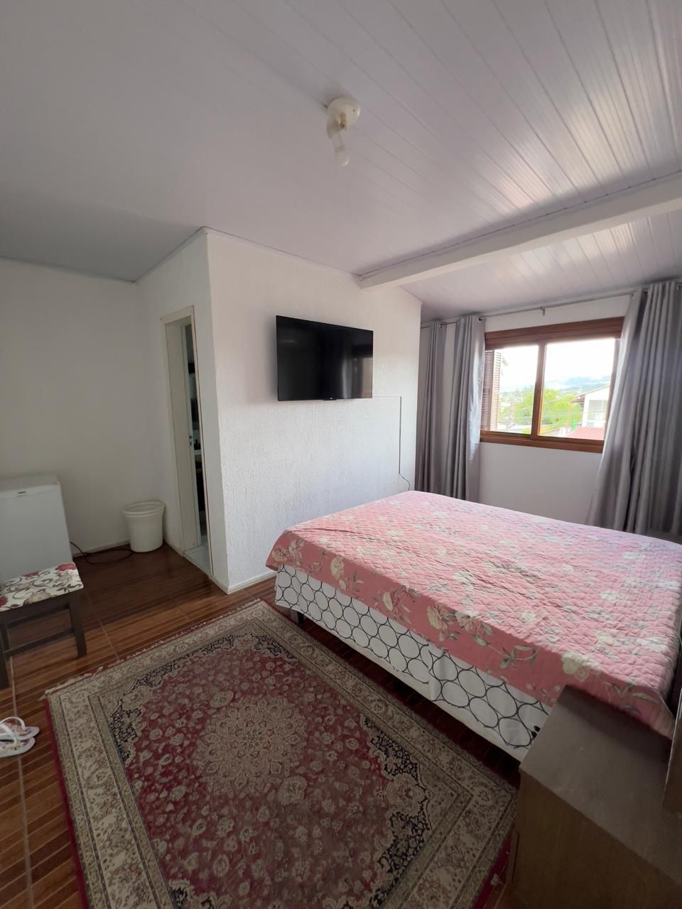 Ampla casa no Bairro Restinga 4 Dormitórios sendo um suíte — foto 18