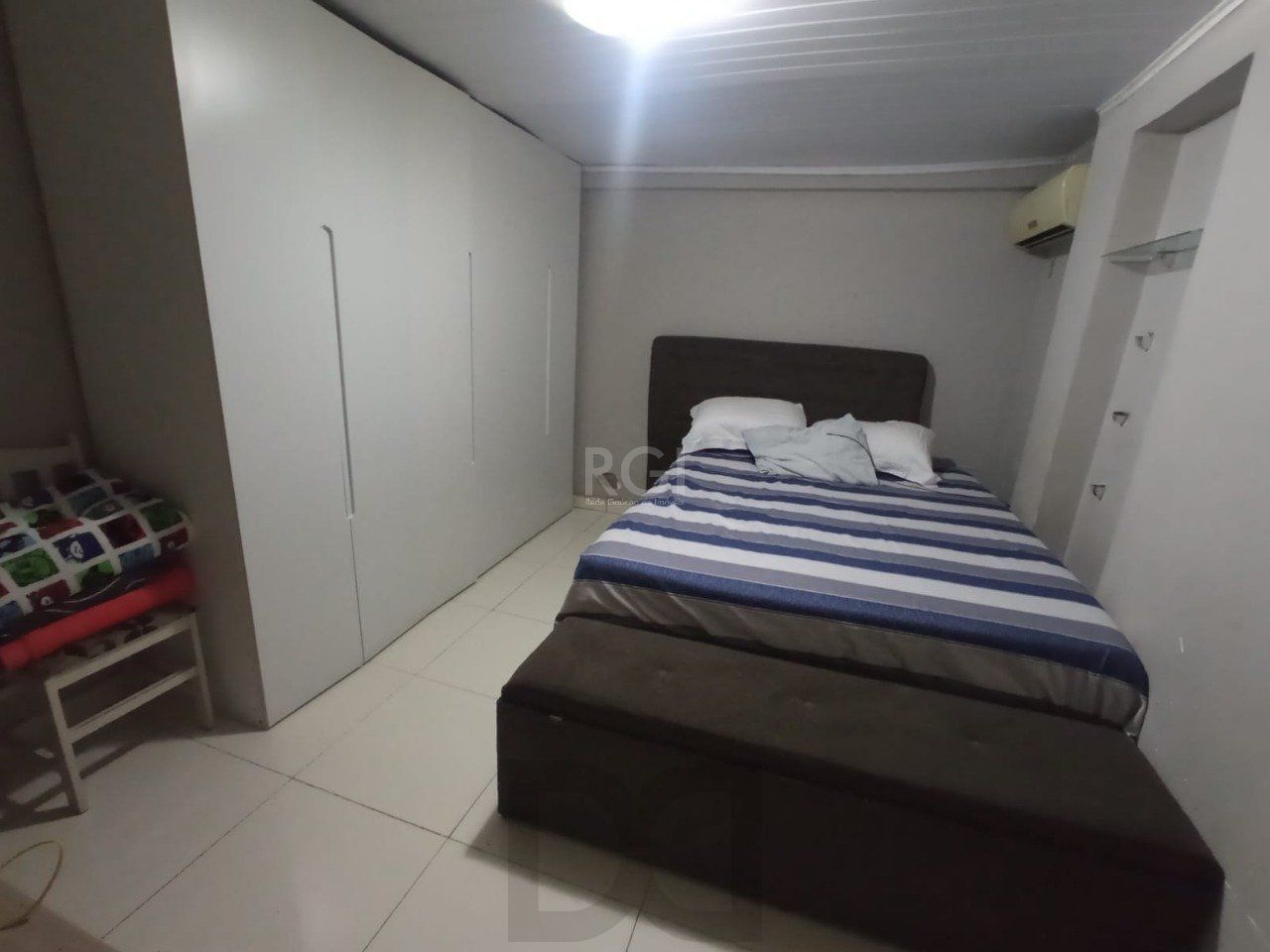 Casa no bairro Hípica - 3 dormitórios — foto 10