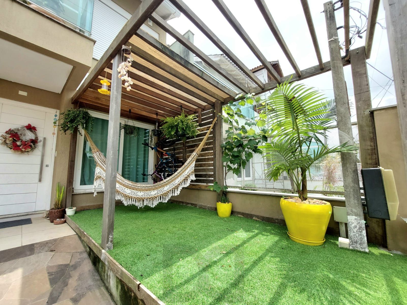Excelente sobrado no Residencial Jardins do Prado de 3 dormitórios sendo uma suíte — foto 4