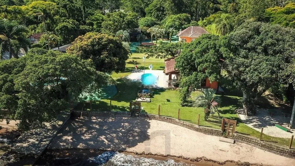 Casa no bairro Ponta Grossa com suíte presidencial — foto 2