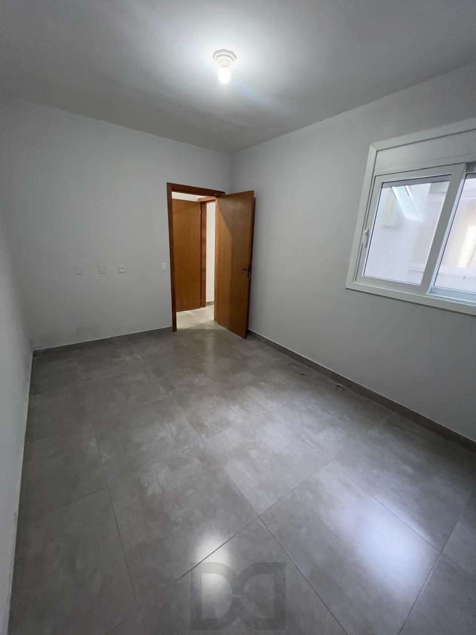 Linda Casa de 2 Dormitórios com uma suíte Localizada no Ipanema Residence Park — foto 9