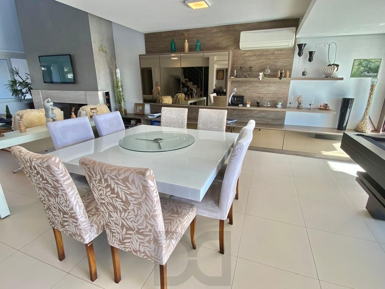 Casa em Ipanema com 4 Dormitórios sendo 3 Suíte — foto 5