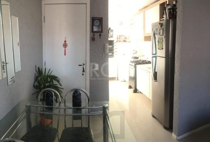 Apartamento no bairro Hípica - 2 dormitórios — foto 2