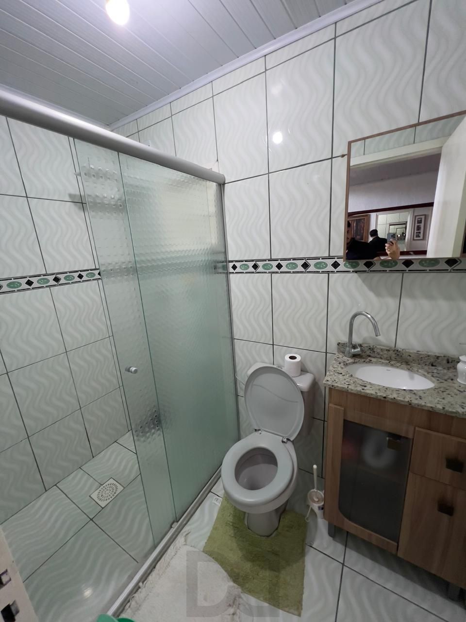 Ampla casa no Bairro Restinga 4 Dormitórios sendo um suíte — foto 9