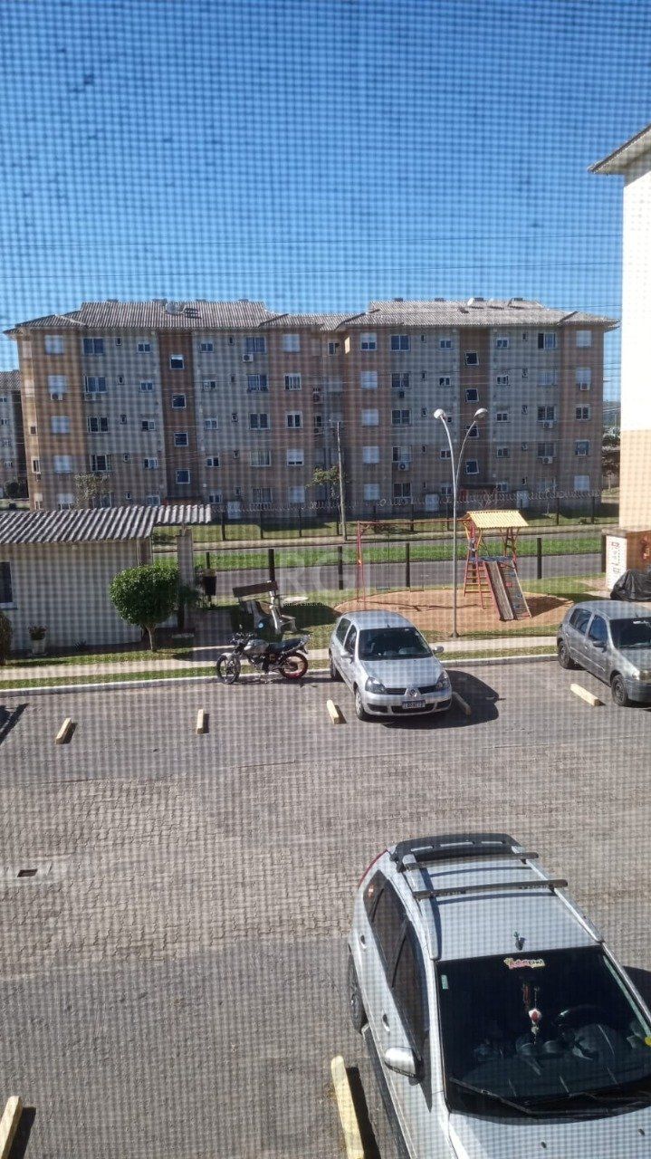 Apartamento no bairro Restinga - 2 dormitórios — foto 2