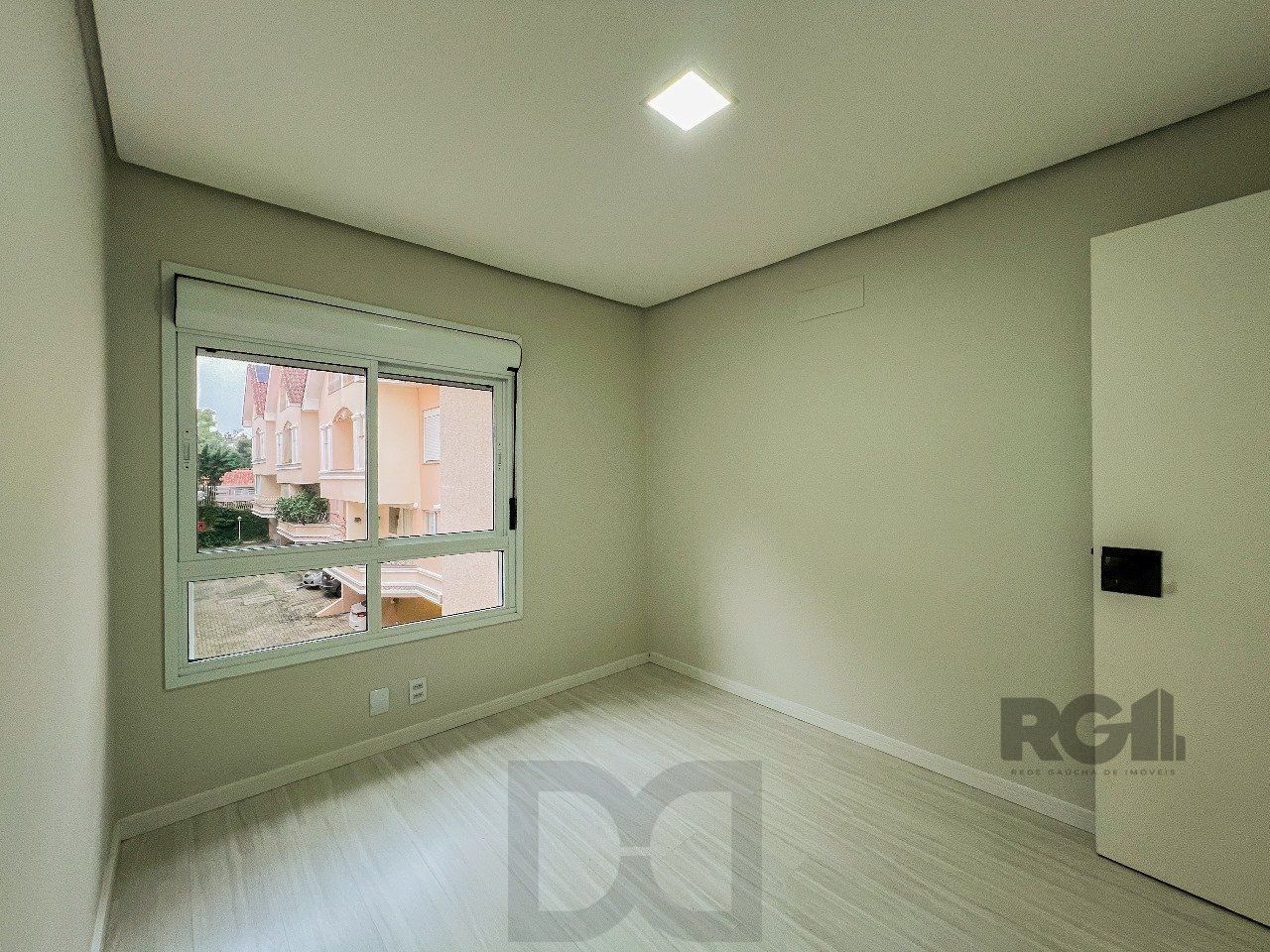 Casa em Condomínio no bairro Pedra Redonda - 5 dormitórios — foto 17