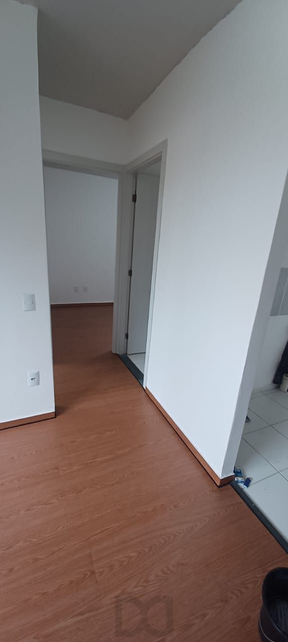 Apartamento no Bairro Mario Quintana - 2 Dormitórios — foto 4